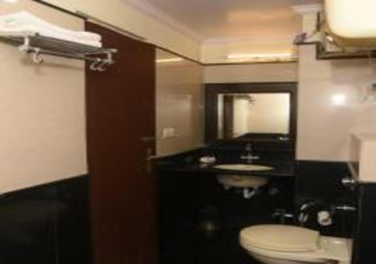 فندق راجانس إنترناشيونال Bhāgalpur المظهر الخارجي الصورة